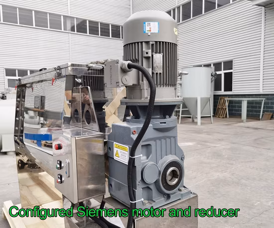 Miscelatore automatico di mangime per pollame robusto e durevole